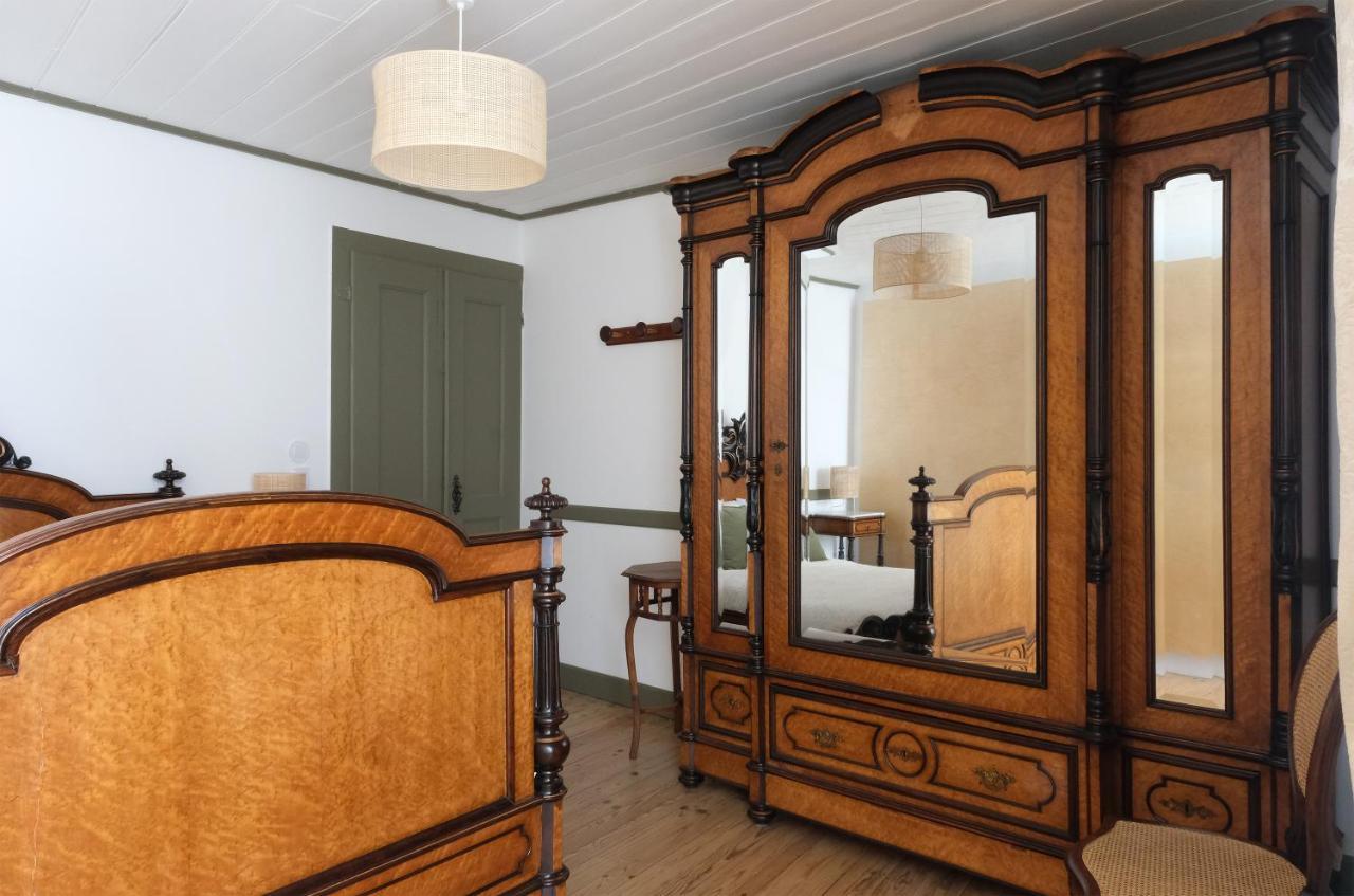 Casa Da Praca - Guest House Пиньел Экстерьер фото
